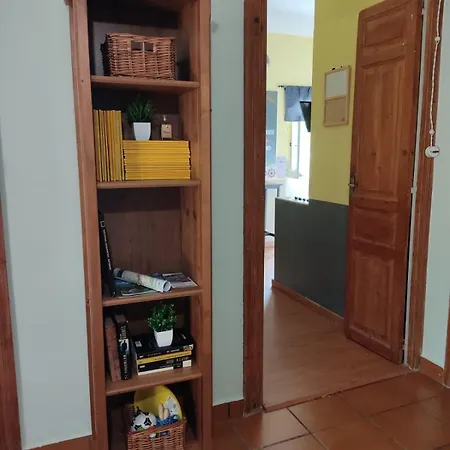 Fully Equipped Indian Apartment *