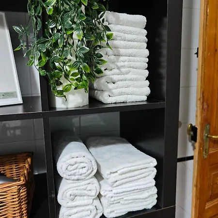 Fully Equipped Indian Apartment *